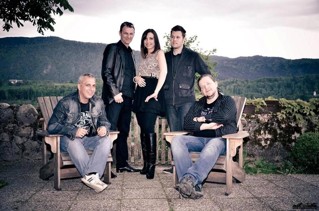 Band Za Poro na Slavja DEJA VU BAND Band Za Poro na Slavja DEJA VU BAND