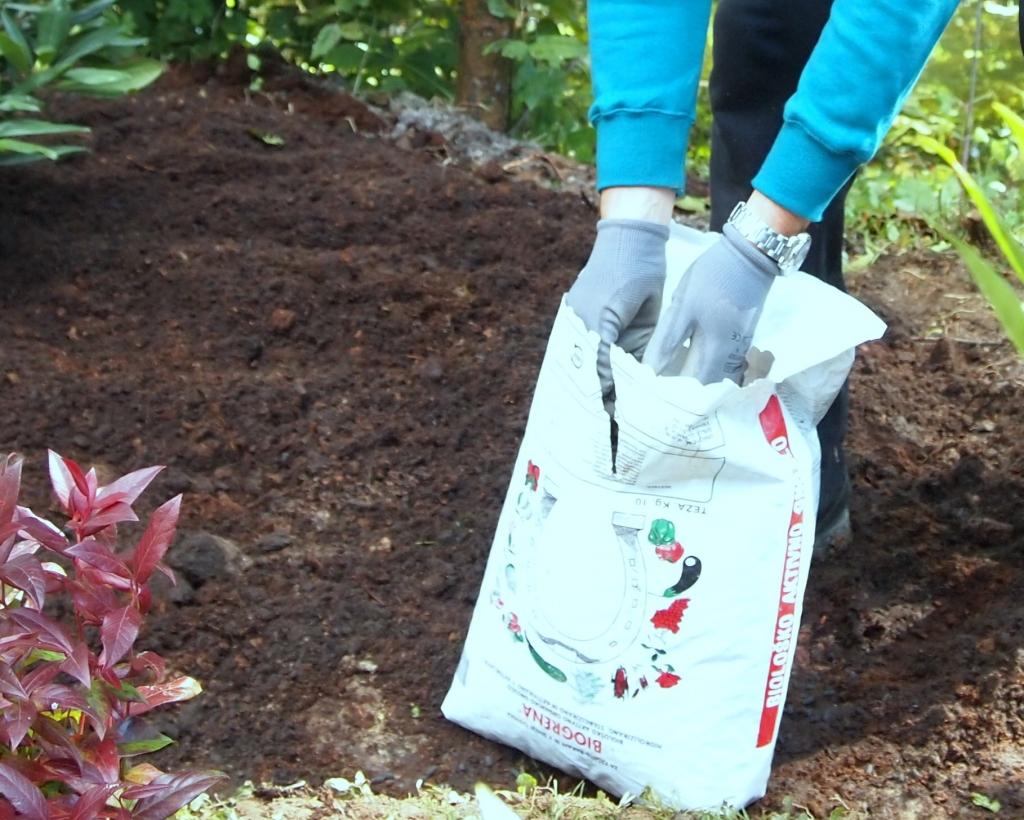 Ponudba substratov in gnojil - product image